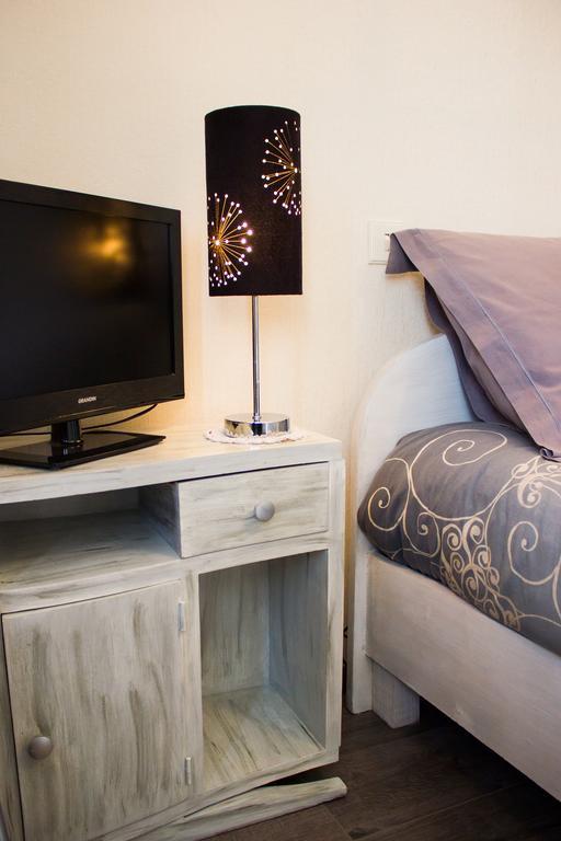 Bed and Breakfast Aux Ronzieres Pouilly-sous-Charlieu Zimmer foto